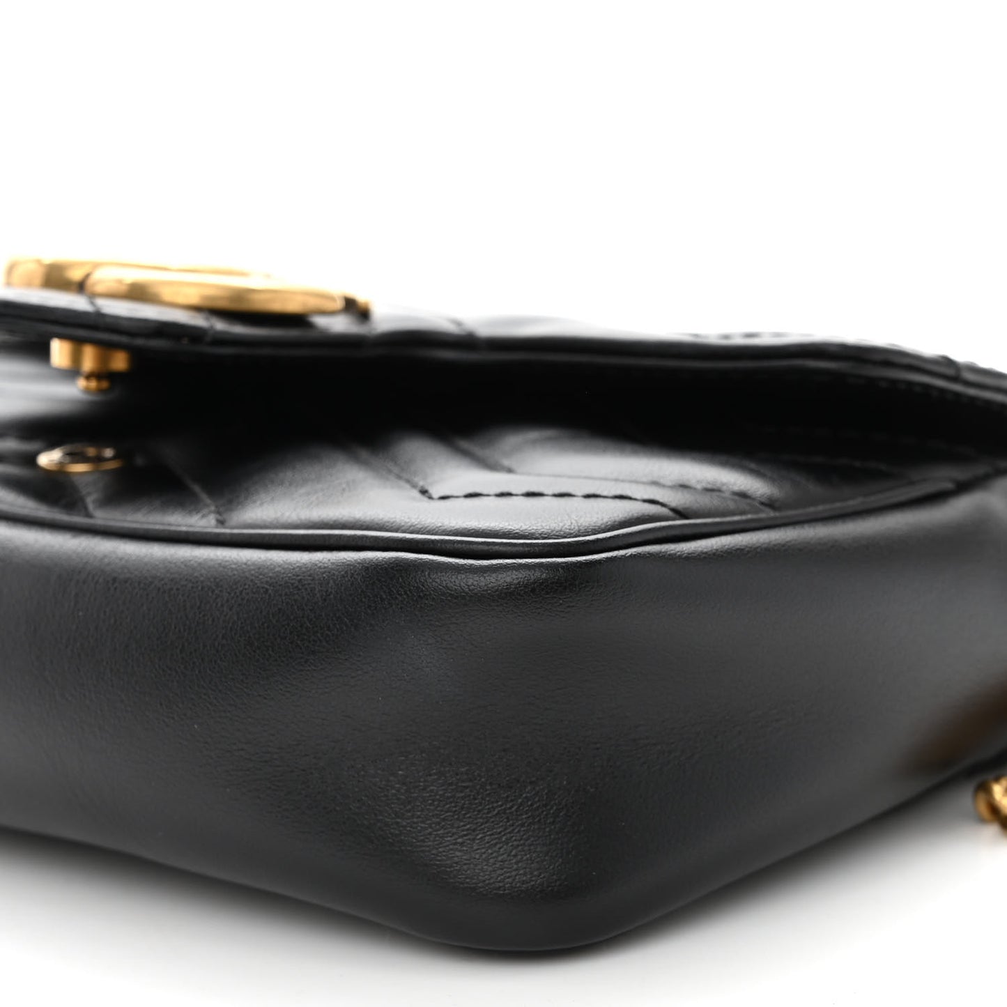 Calfskin Matelasse Super Mini GG Marmont Shoulder Bag Black