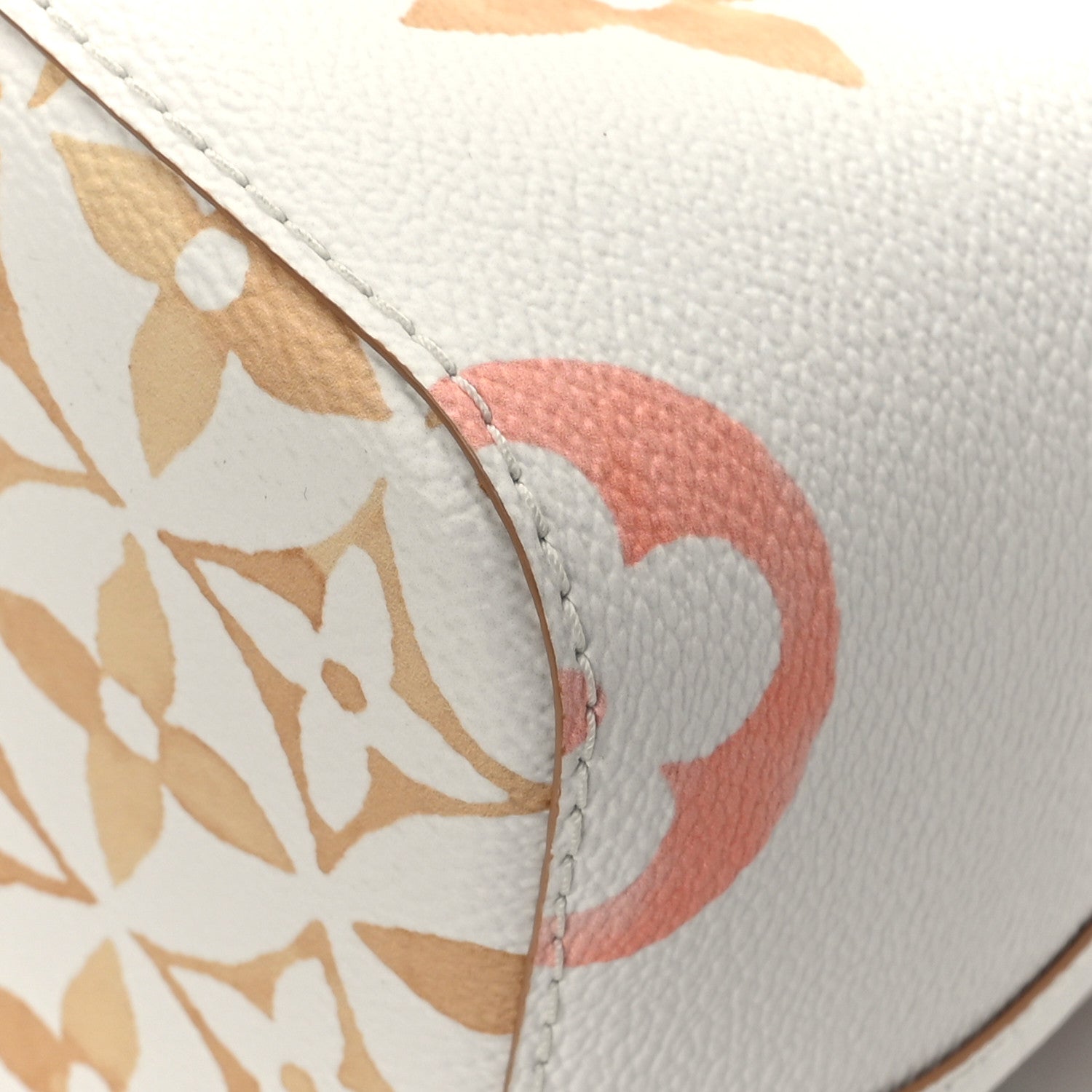 Louis Vuitton Monogram Giant By The Pool 2.0 Neonoe BB Beige 10 of 10