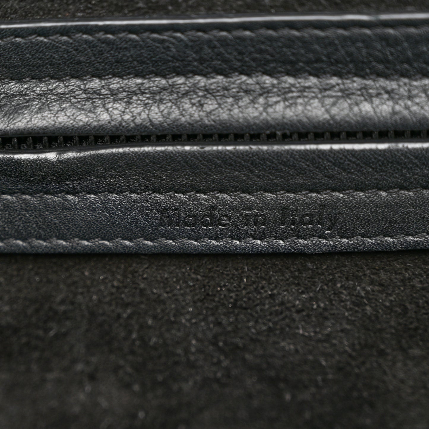 Grained Calfskin Medium Phantom Luggage Black