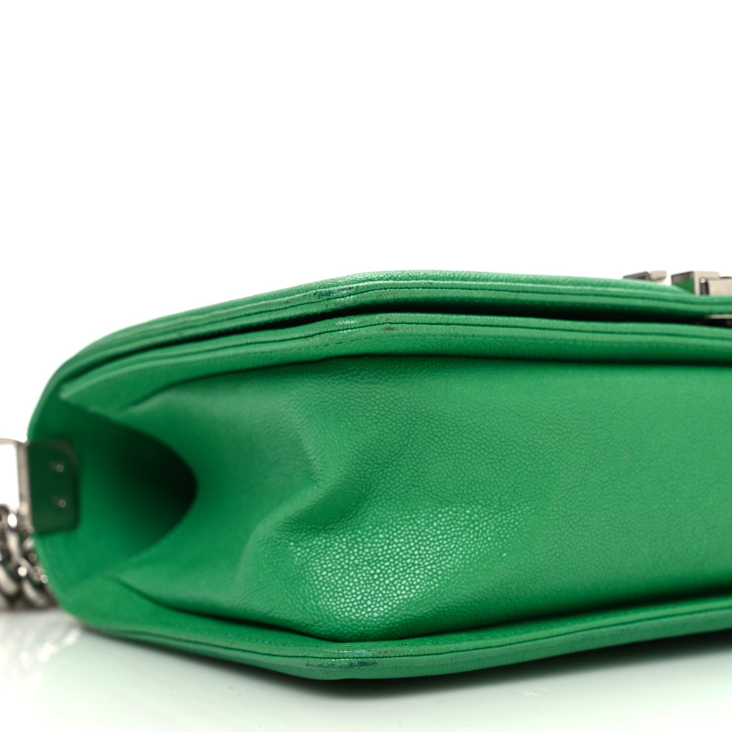 Caviar Quilted Medium Boy Flap Green
