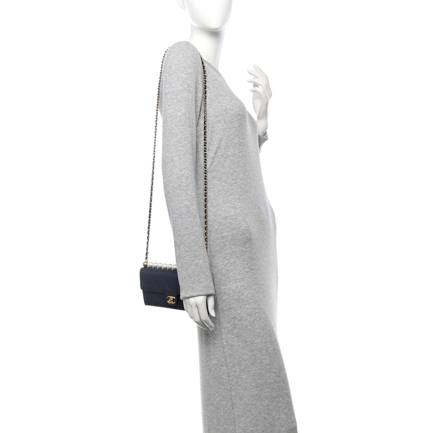 Goatskin Quilted Chic Pearls Clutch With Chain Navy