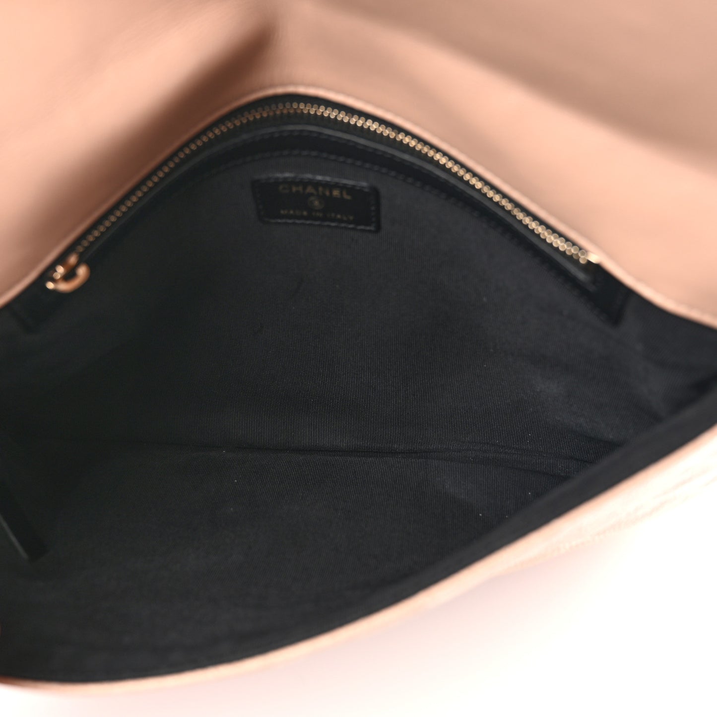 Caviar Quilted Filigree Flap Pouch Beige Black