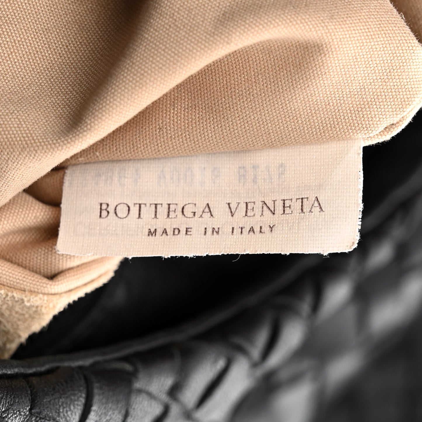Nappa Intrecciato Medium Veneta Hobo Black