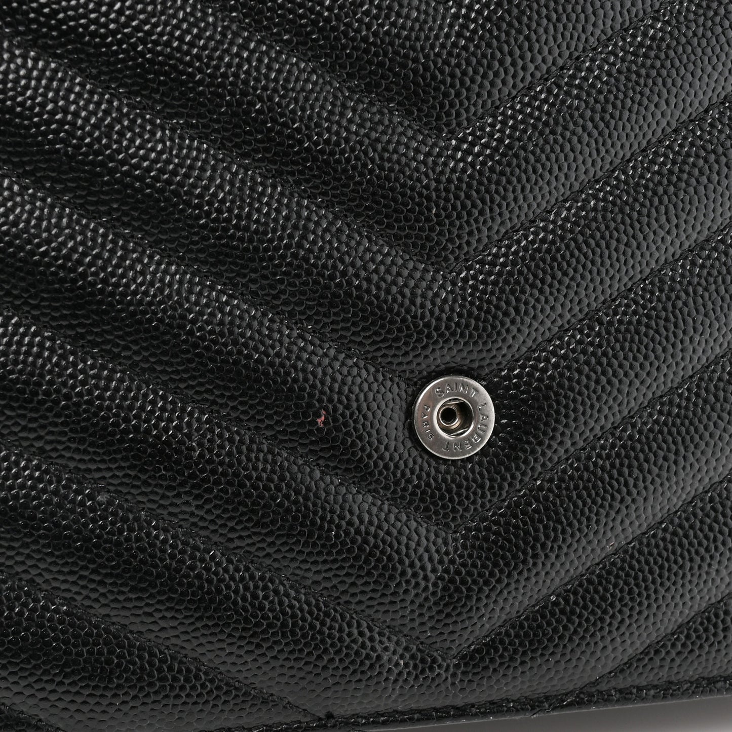 Grain De Poudre Matelasse Chevron Monogram Monochrome Envelope Chain Wallet Black