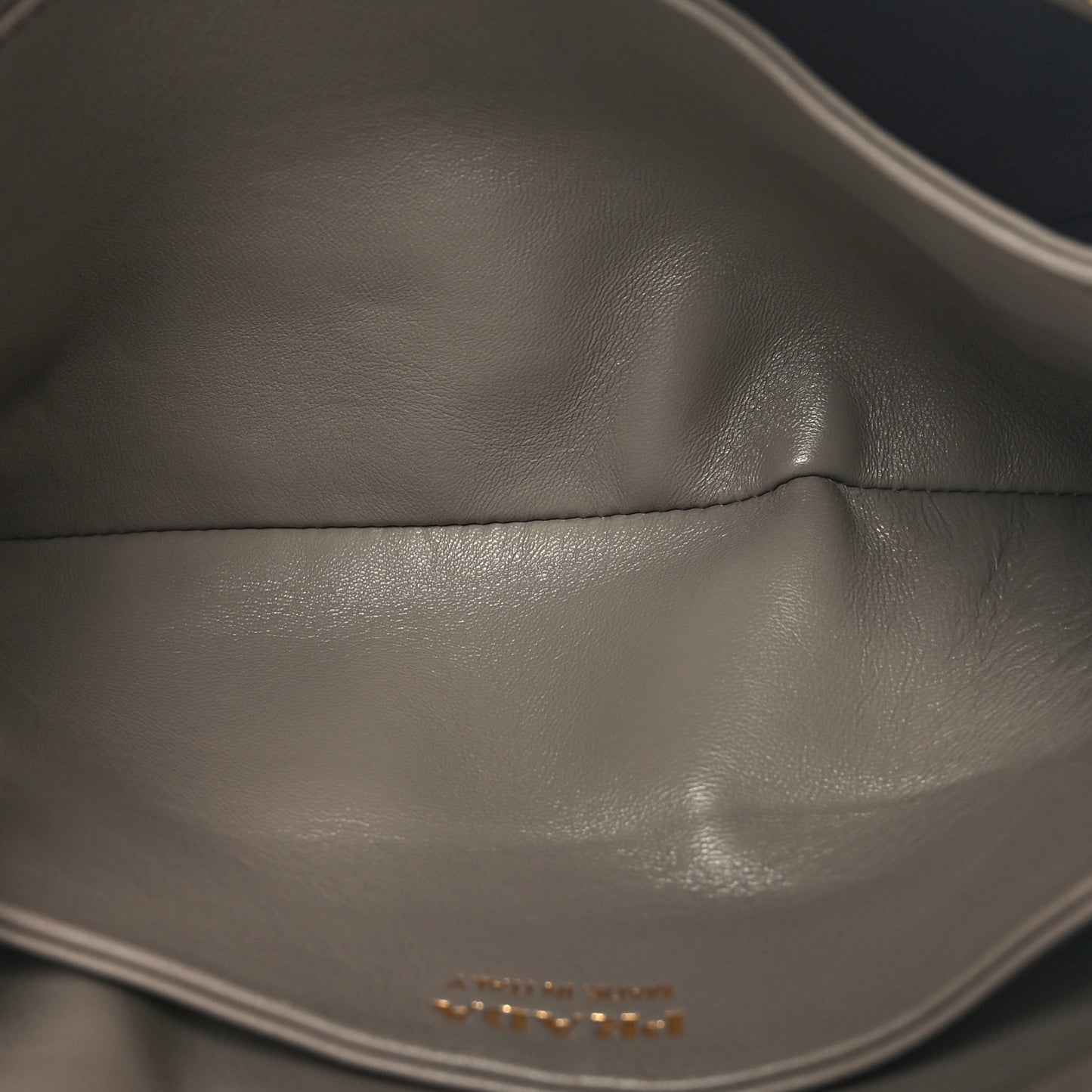 Vitello Daino Soft Mini Zippered Shoulder Bag Argilla
