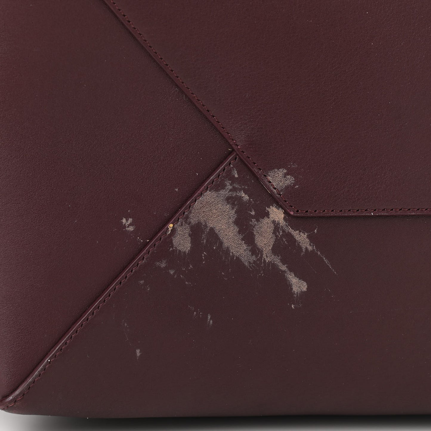 Smooth Calfskin Small Belt Cabas Phantom Burgundy