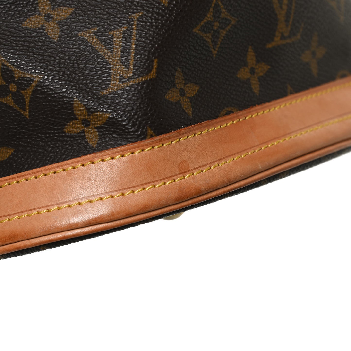 Monogram Petit Bucket 23