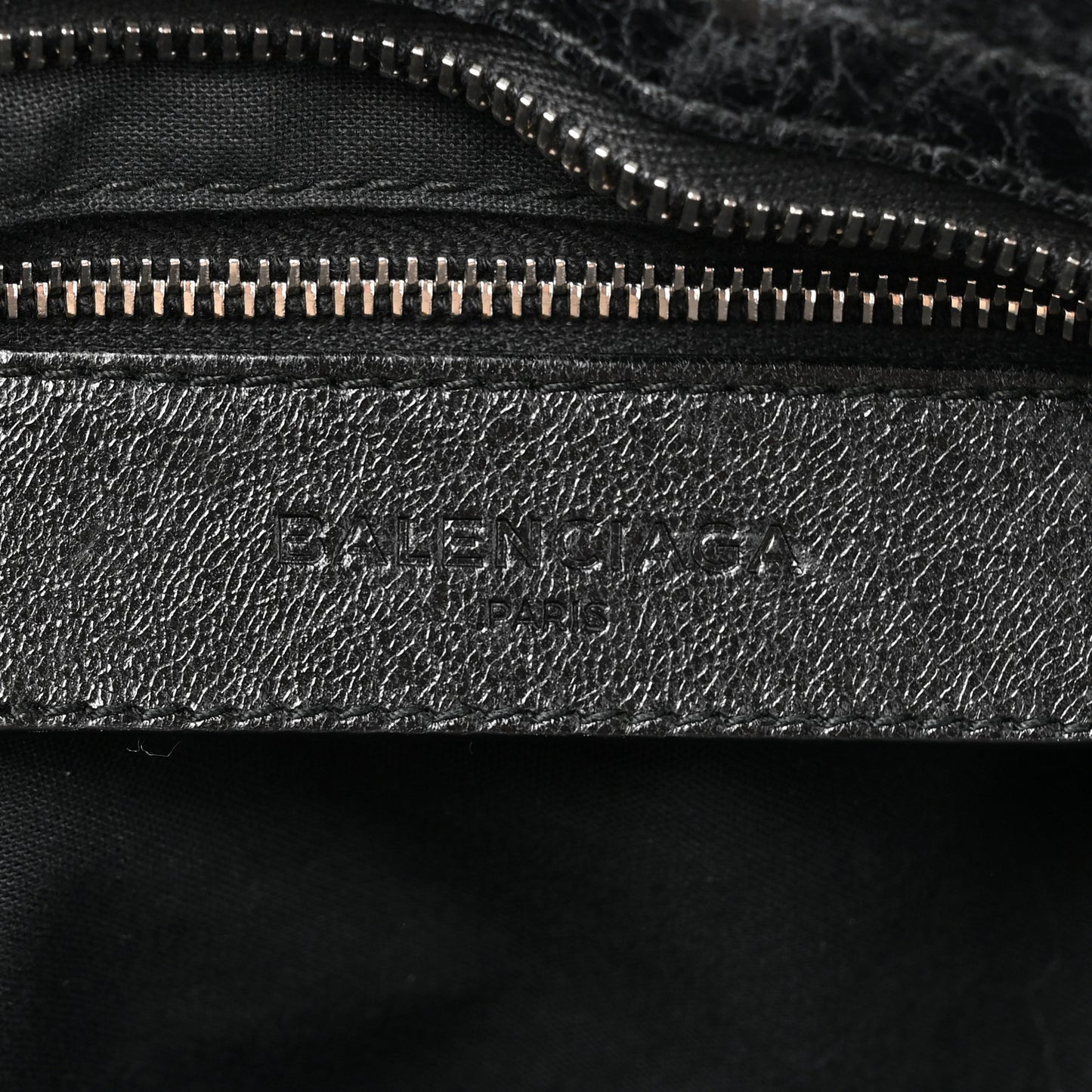 Agneau Giant 12 Silver Hardware City Black