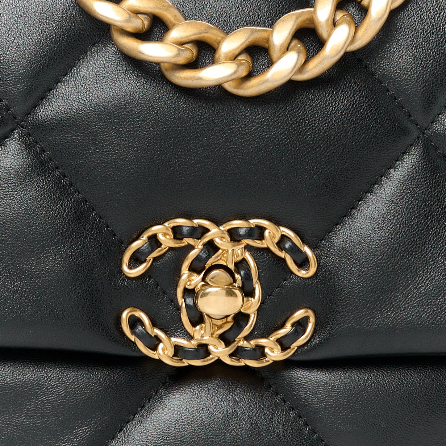 Lambskin Quilted Medium Chanel 19 Flap Black