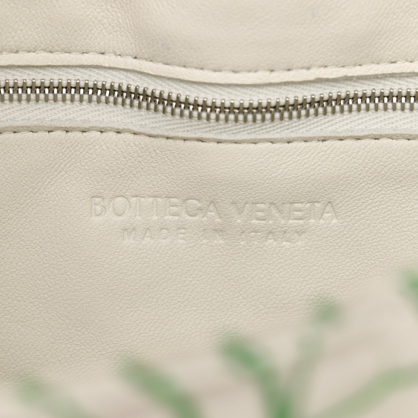 Lambskin Maxi Intreccio Overlock Stitched Cassette Crossbody Bag White Parakeet