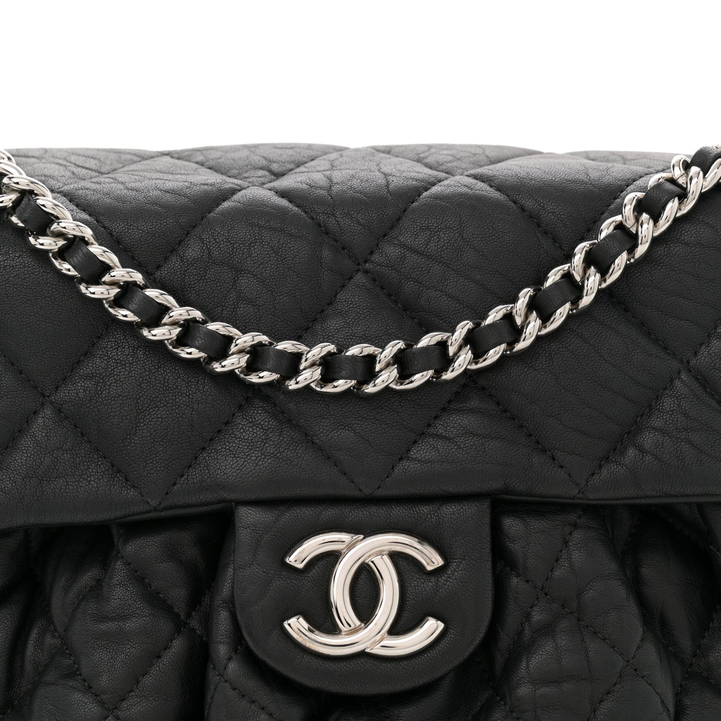 Washed Lambskin Quilted Medium Chain Around Messenger Black