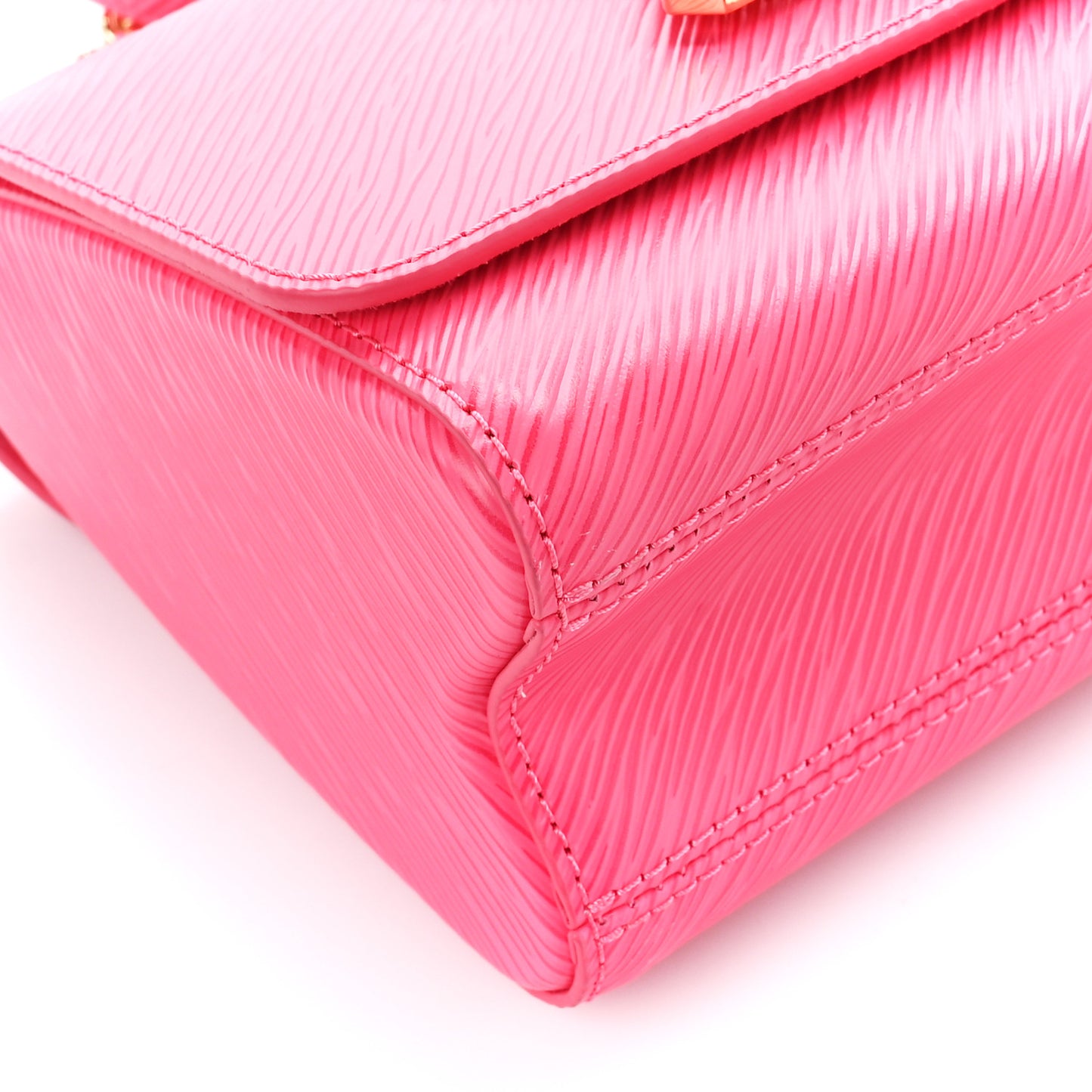 Epi Twist Shoulder Bag PM Dragon Fruit