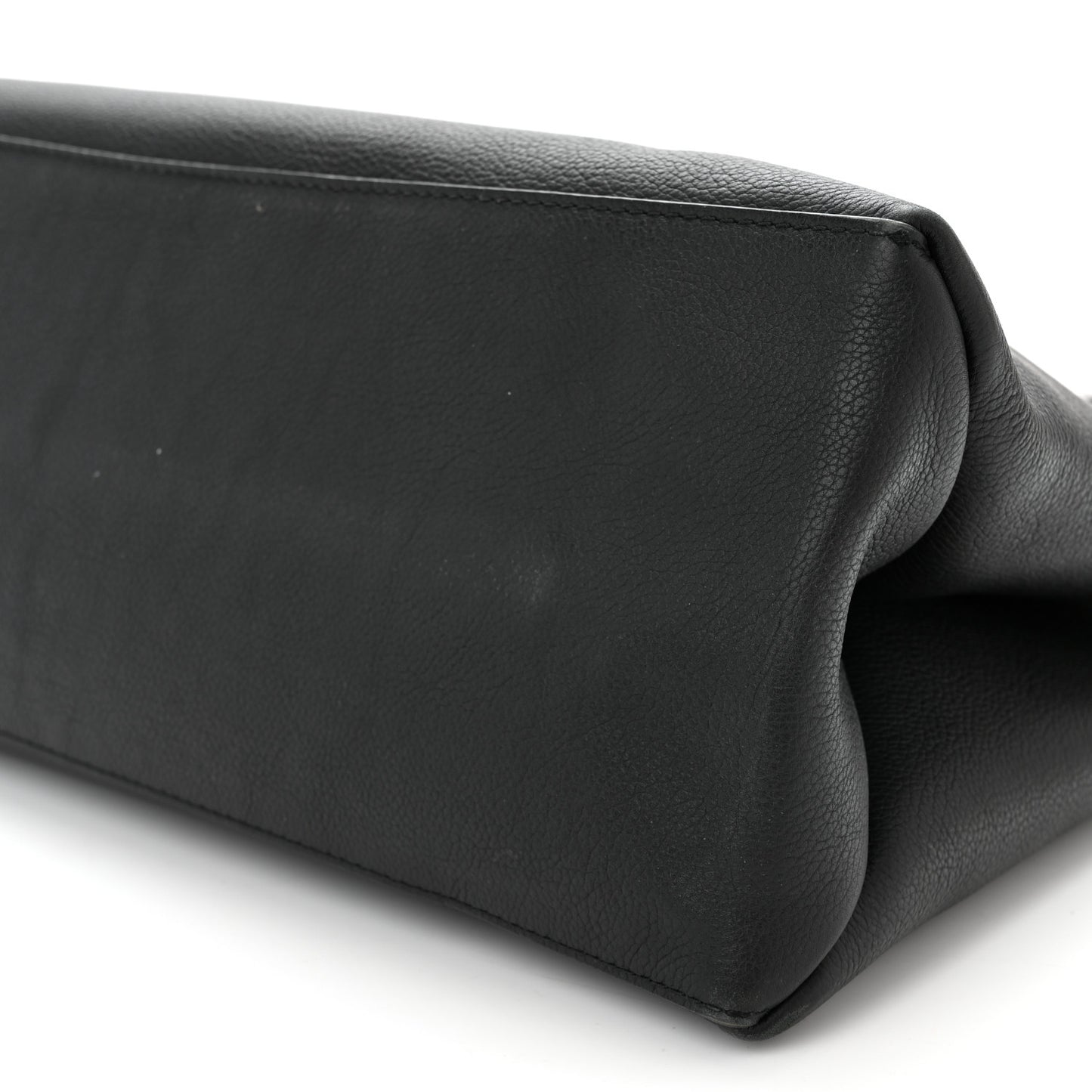 Grained Calfskin Lockme Shopper Black