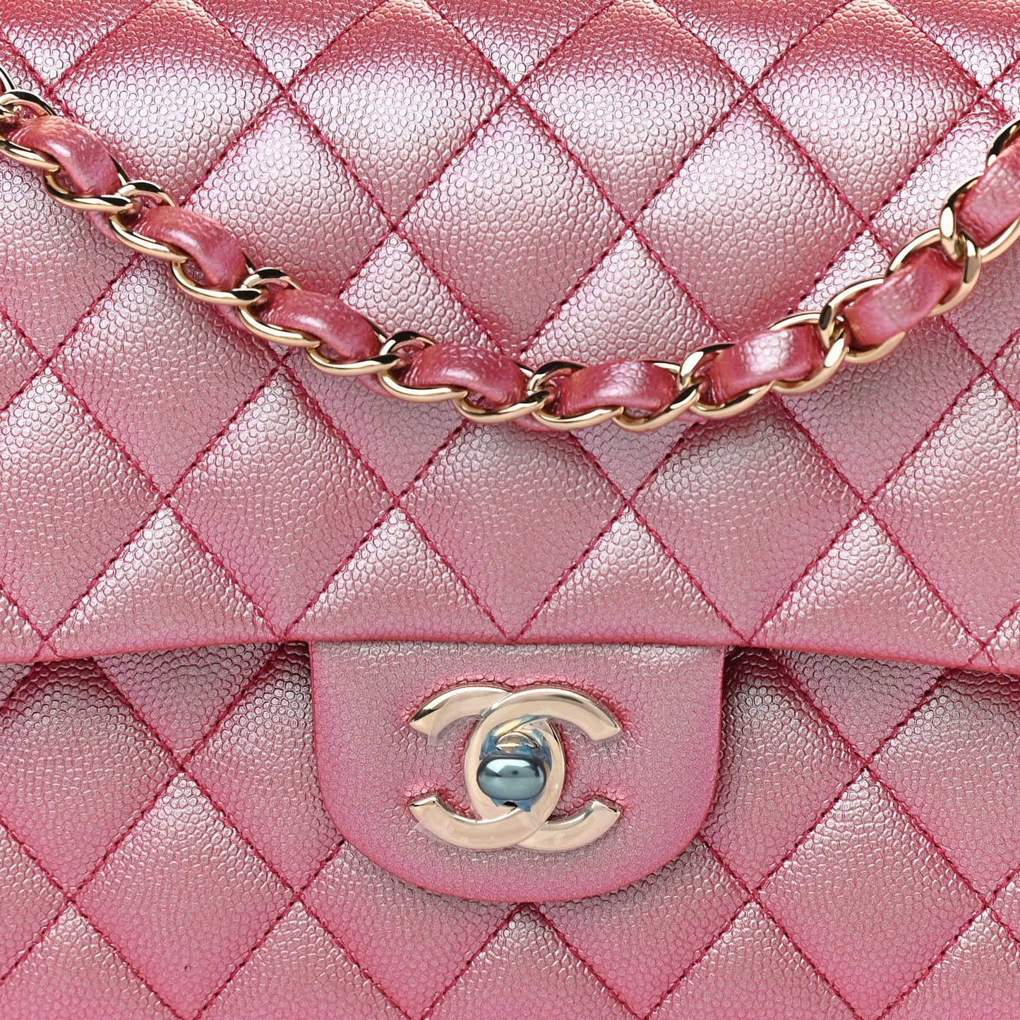 Iridescent Caviar Quilted Medium Double Flap Pink