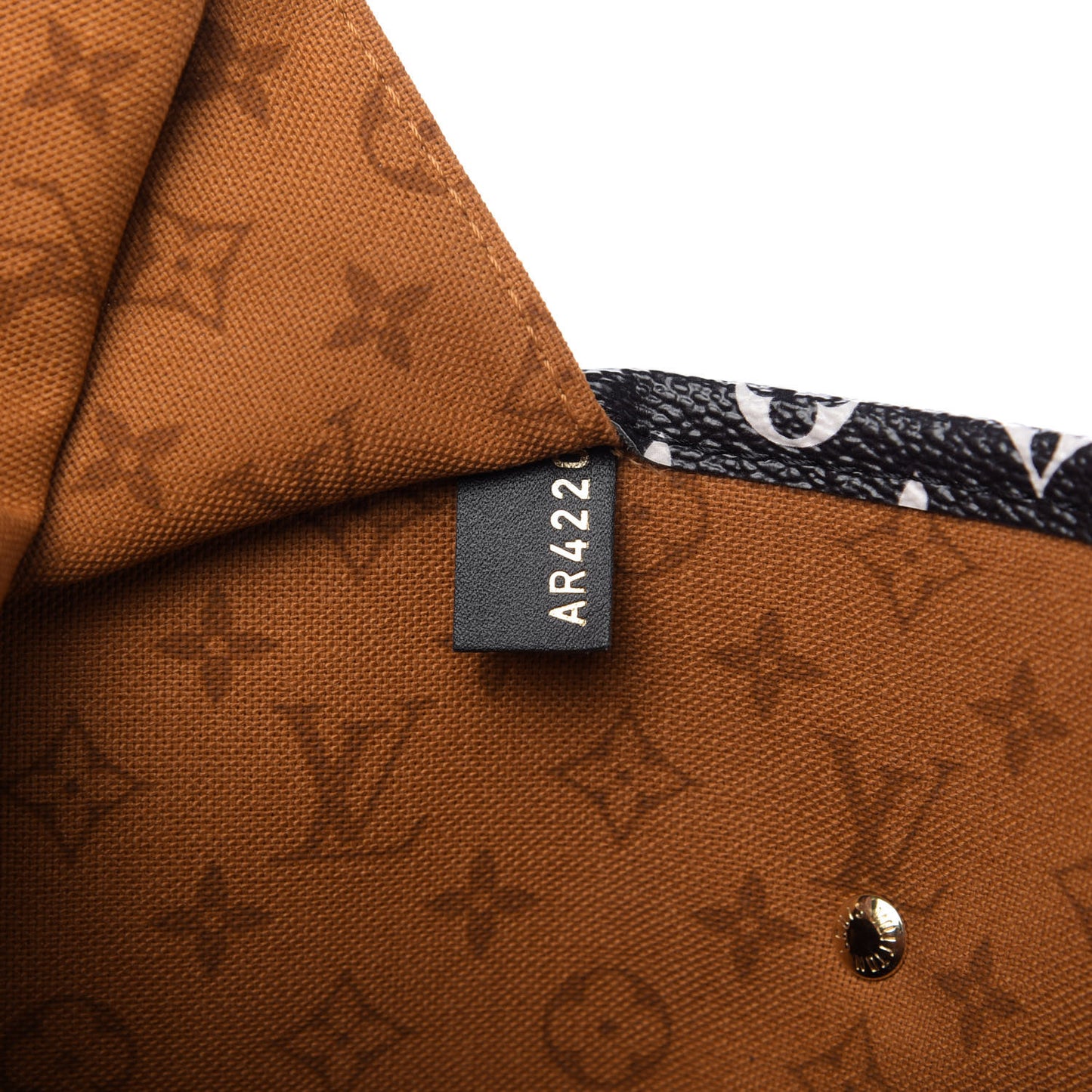 Monogram Giant Crafty Neverfull MM Creme Caramel