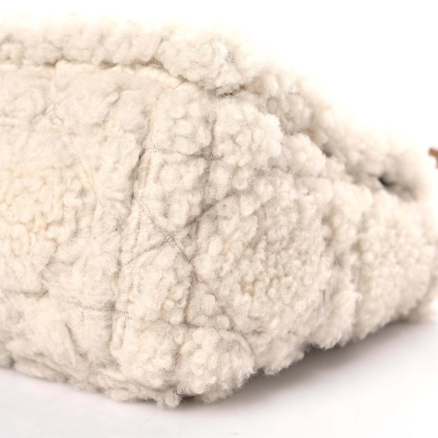 Shearling Cannage Medium Caro Bag Natural