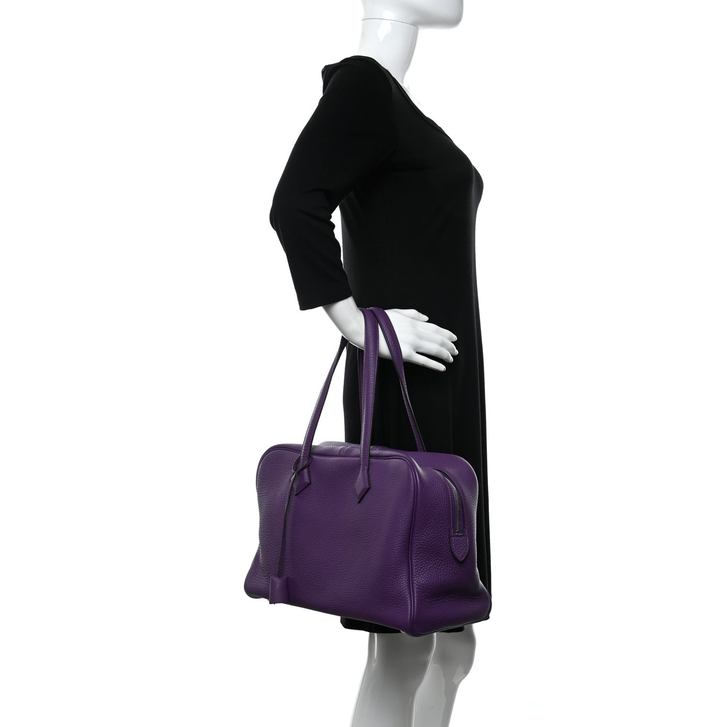 Taurillon Clemence Victoria II 35 Ultraviolet