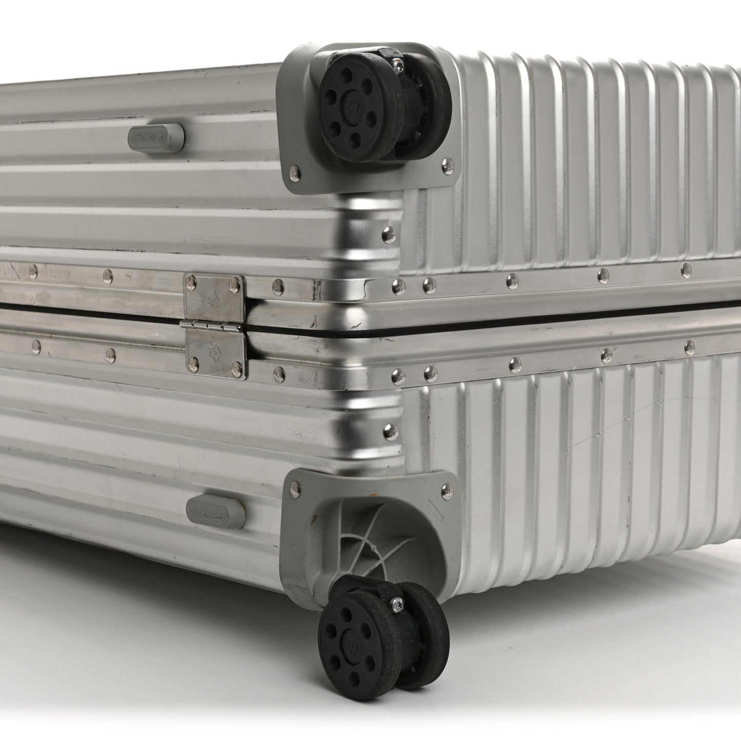 Aluminum Classic Check-In L Silver