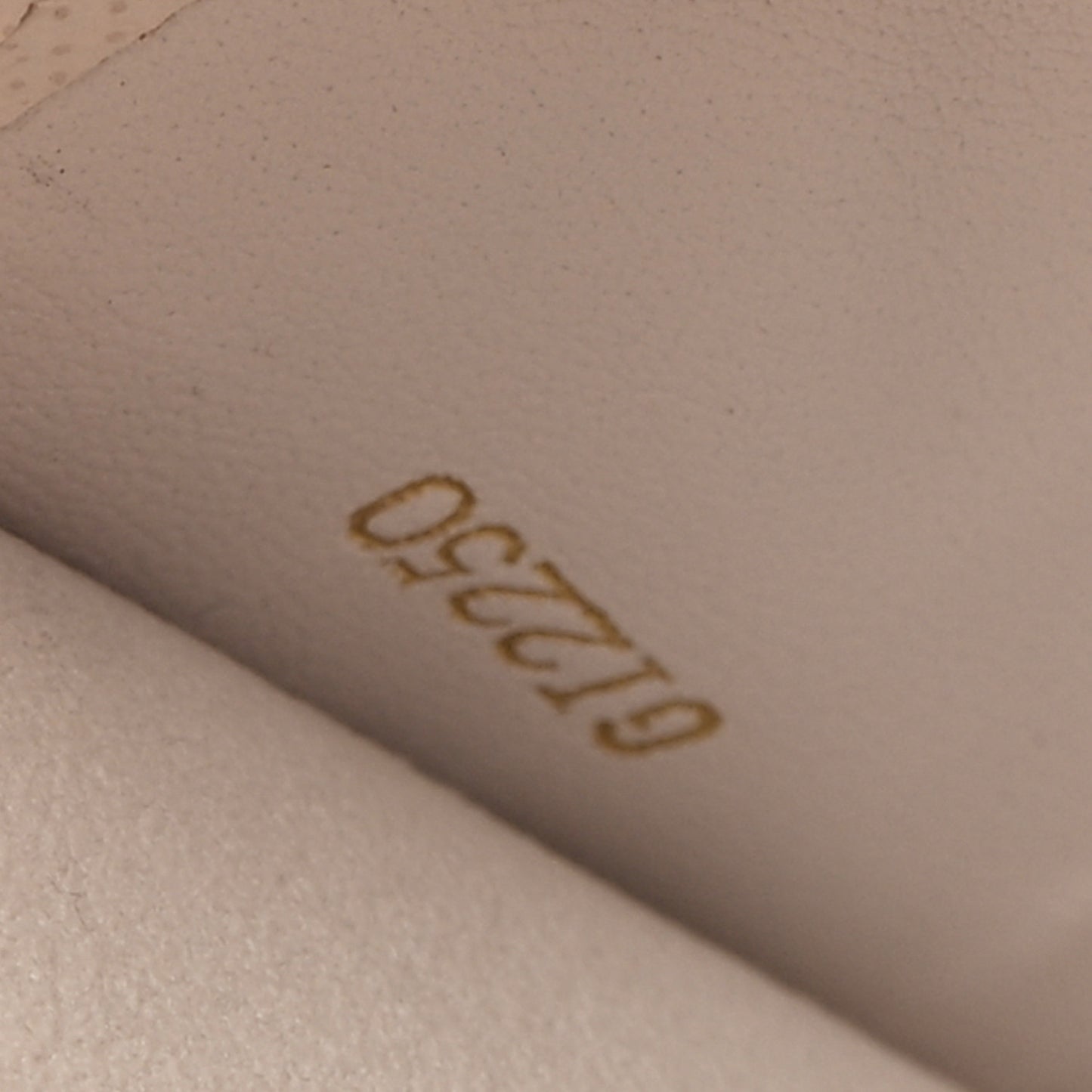 Monogram Giant Crafty Double Zip Pochette Creme Caramel