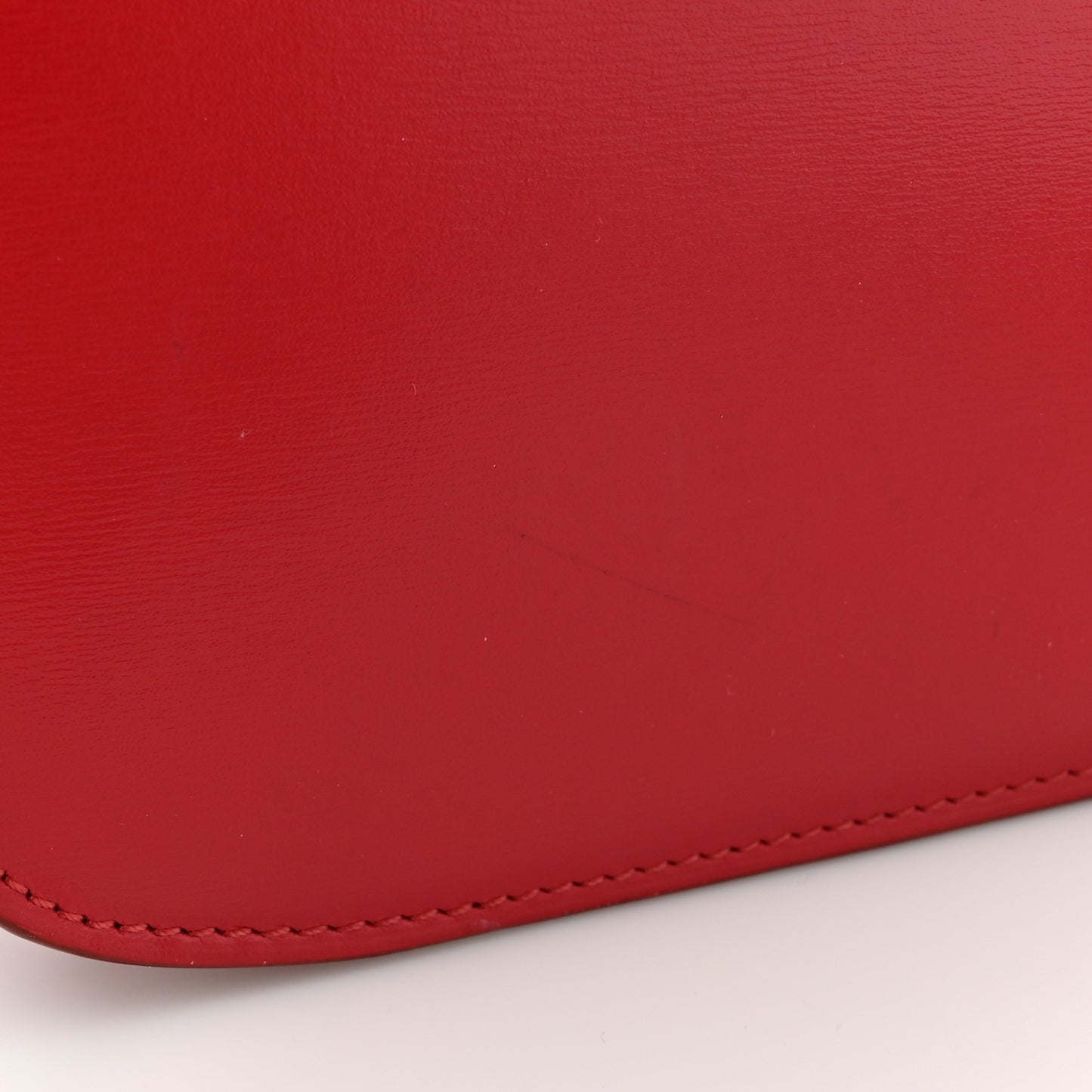 Box Calfskin Medium Classic Box Flap Bag Red