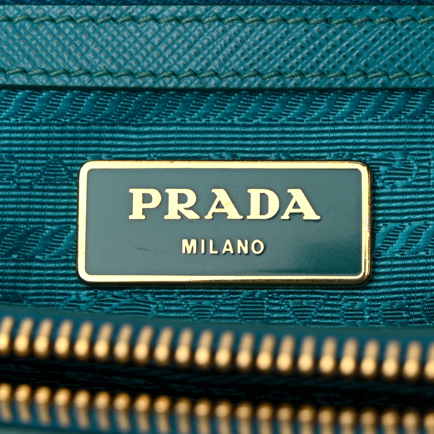 Saffiano Lux Small Galleria Double Zip Tote Turchese
