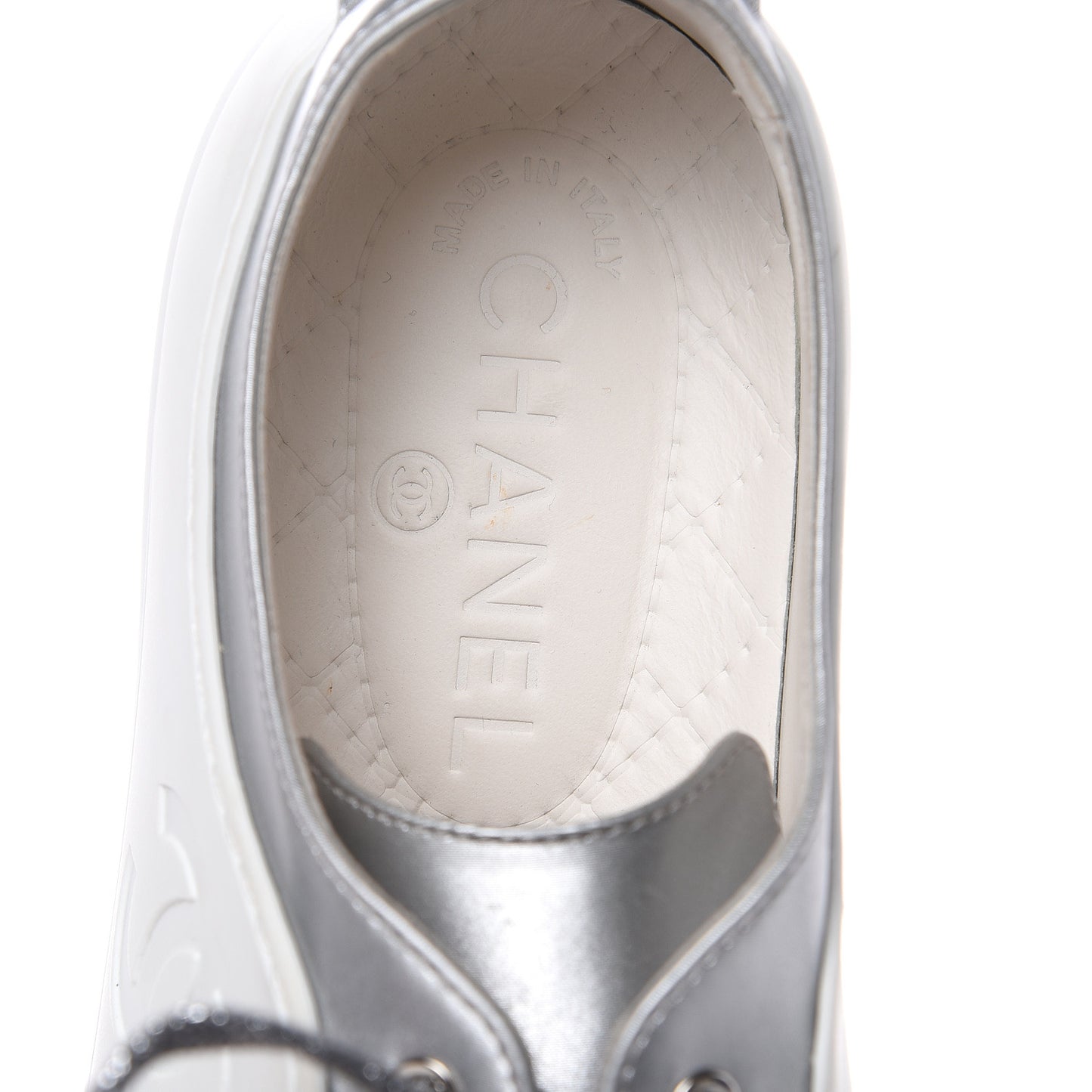 Iridescent Goatskin Womens Sneakers 39 White Silver