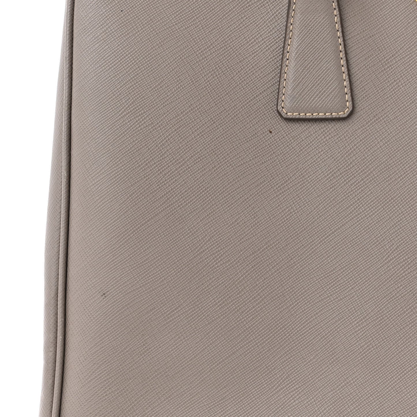 Saffiano Large Galleria Double Zip Tote Argilla