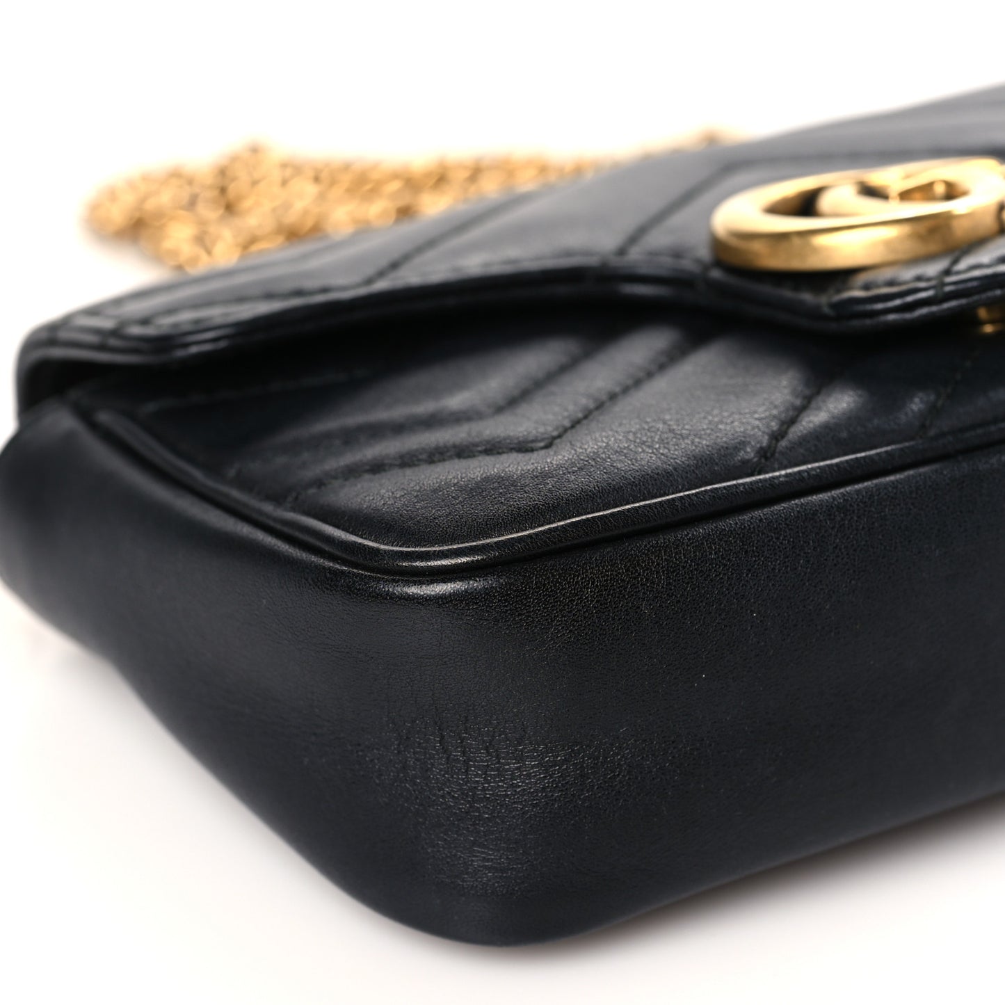 Calfskin Matelasse Super Mini GG Marmont Shoulder Bag Black