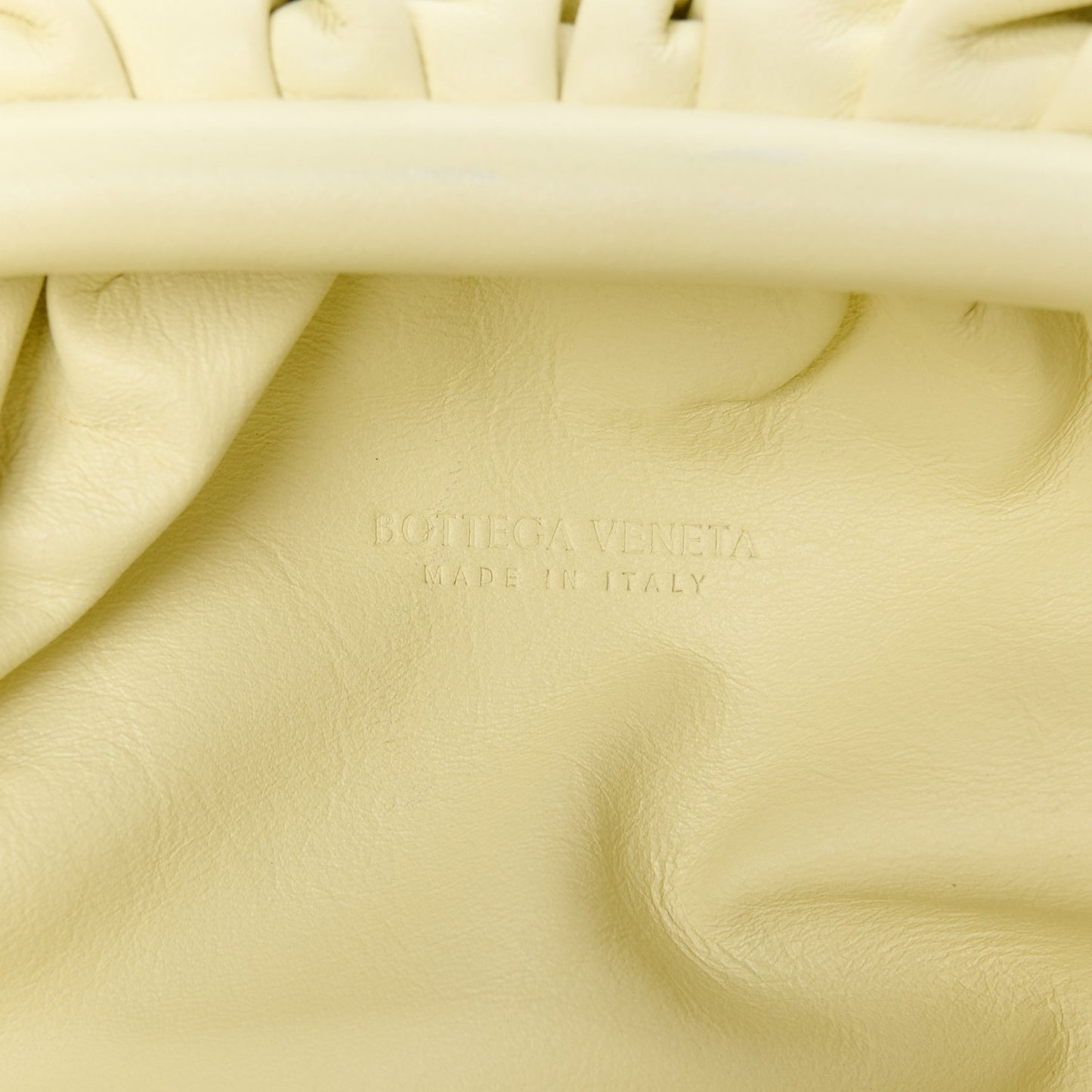 Butter Calfskin The Mini Pouch Zest Washed