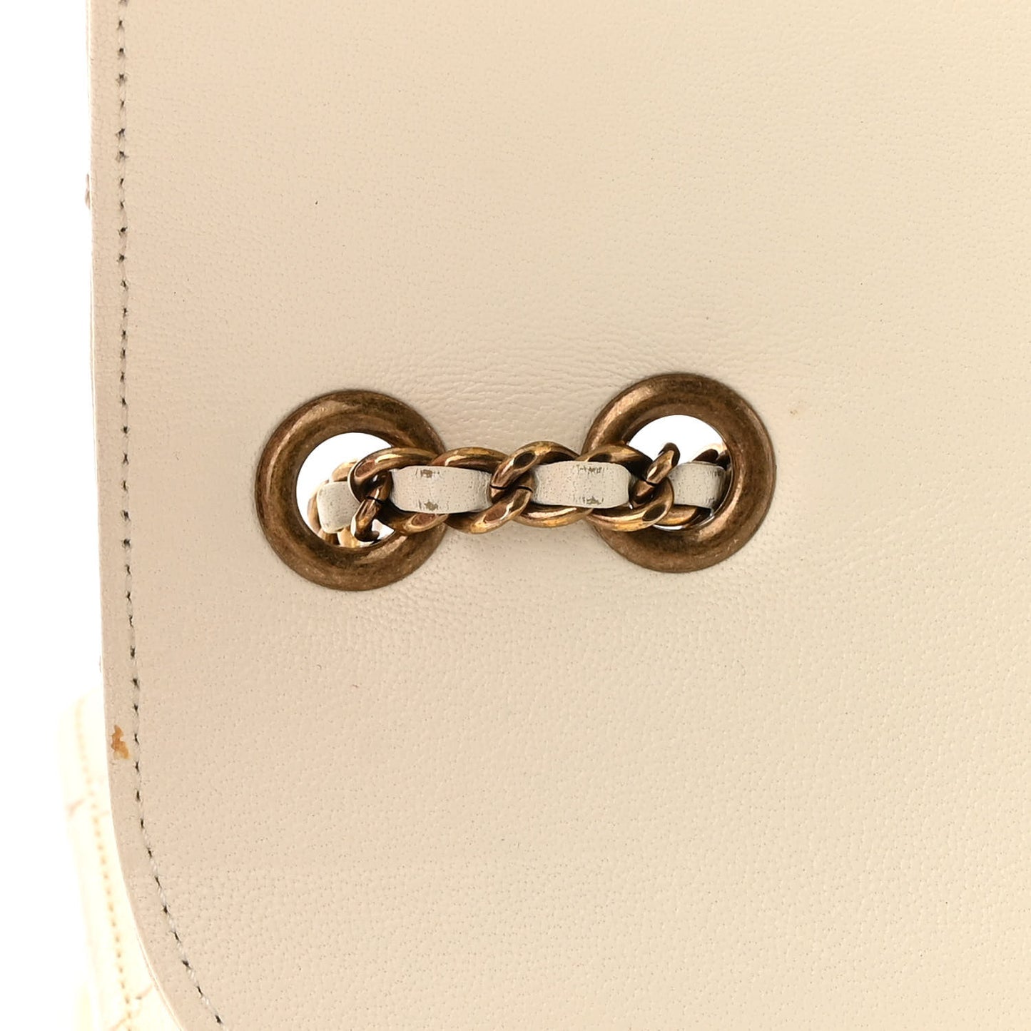 Sheepskin Quilted Beauty Lock Flap White