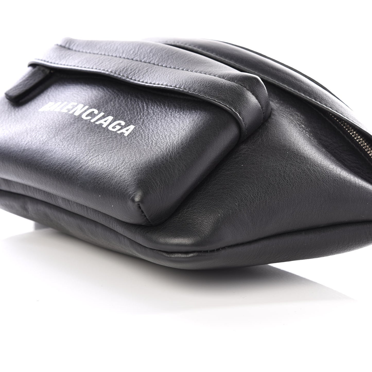 Smooth Calfskin Logo Large Everyday Beltpack Black White