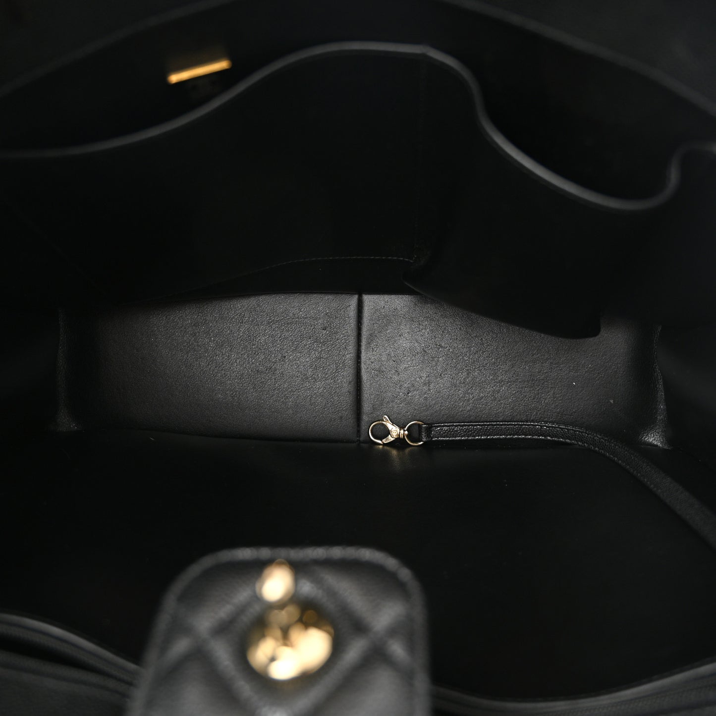 Caviar Quilted Large Shopping Tote Black