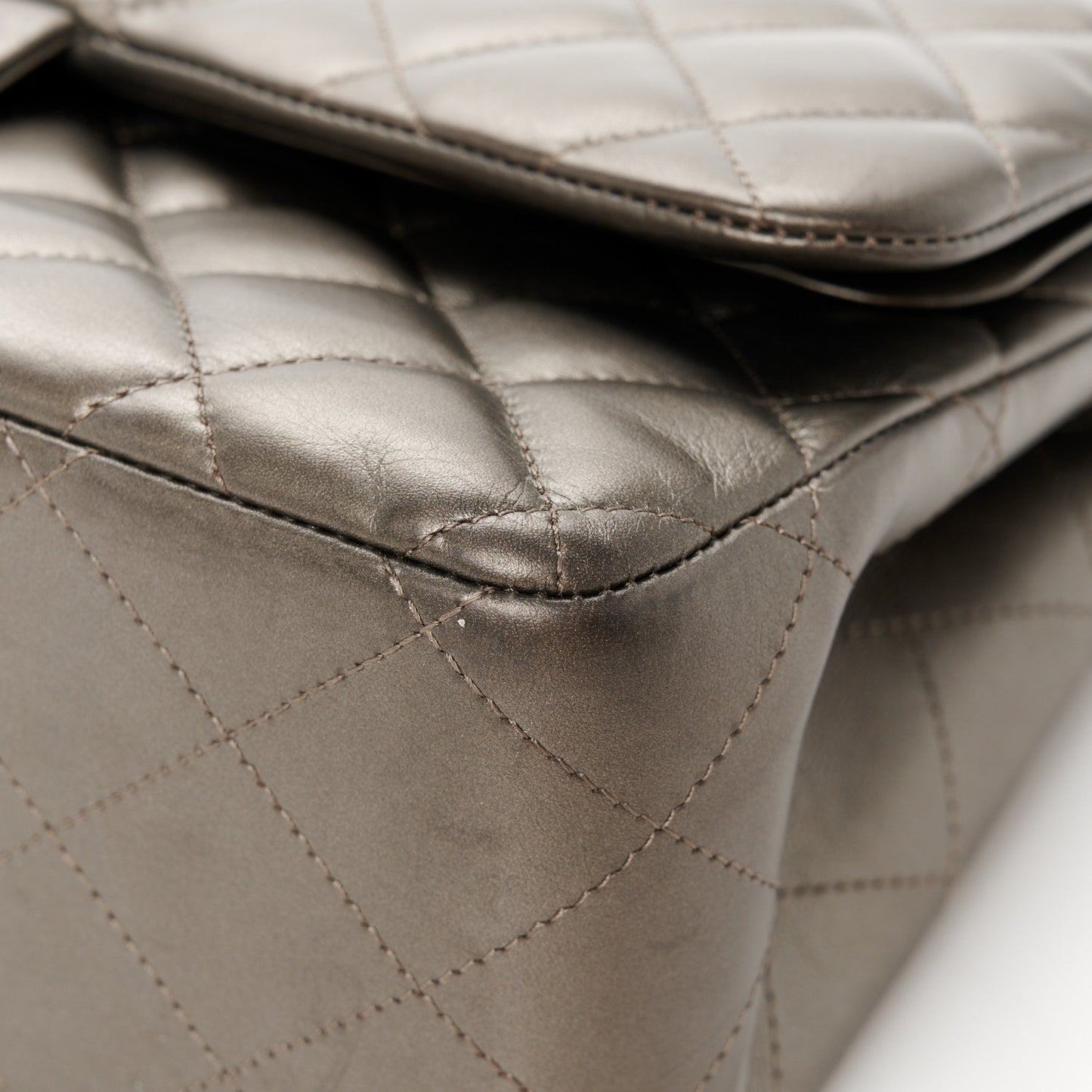 Metallic Lambskin Quilted Jumbo Double Flap Pewter