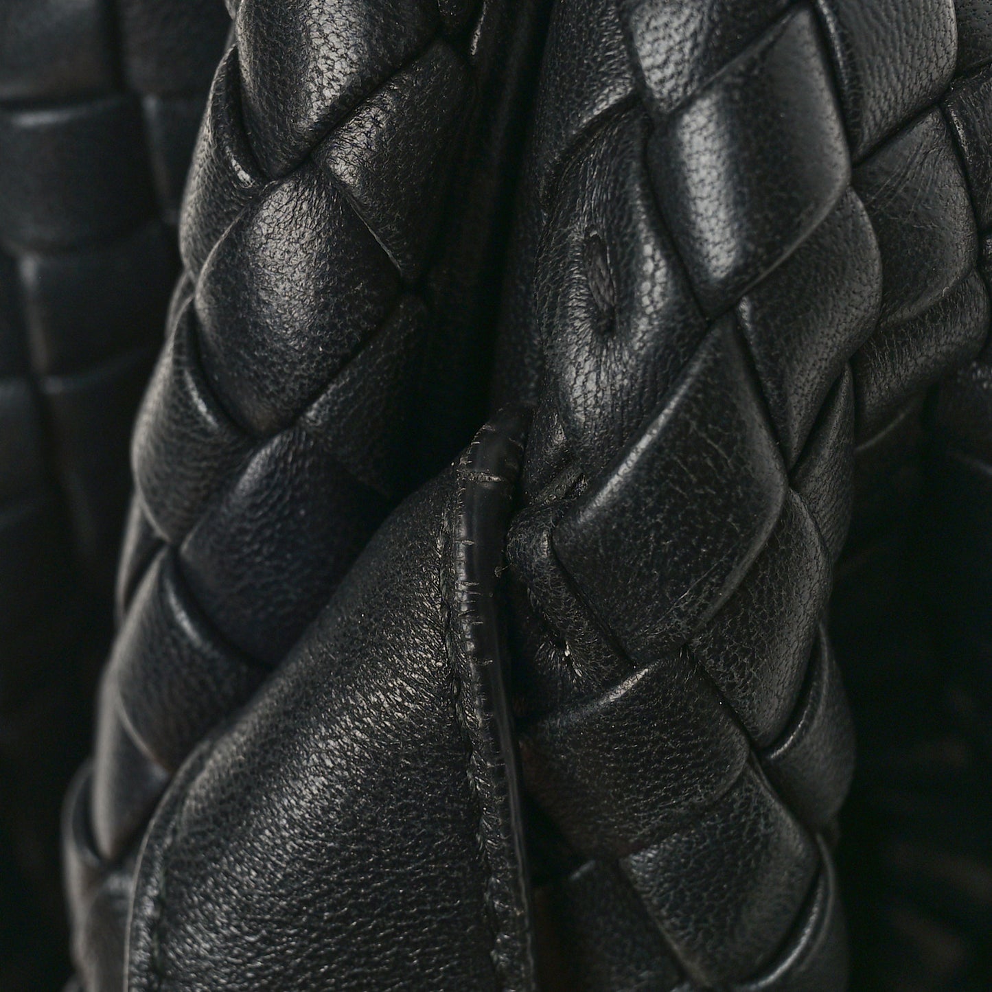 Nappa Intrecciato Small Padded The Handle Black