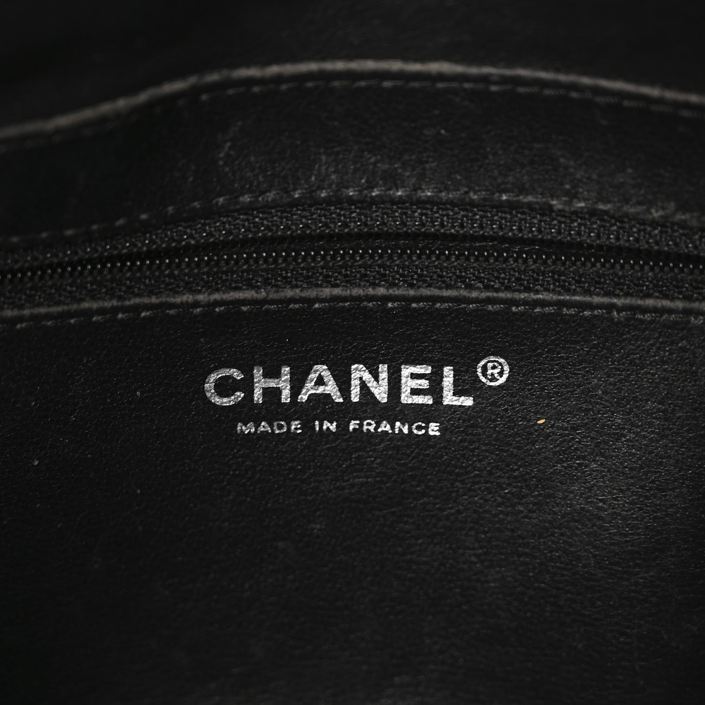 Calfskin Quilted Medium Modern Chain Flap Black