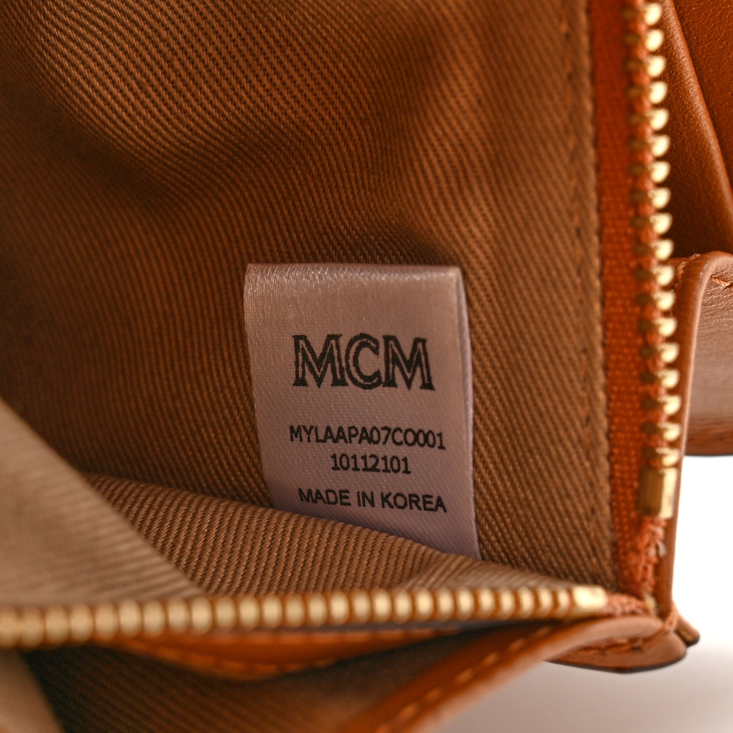 MCM Visetos Millie Wallet On Chain Cognac 7 of 14