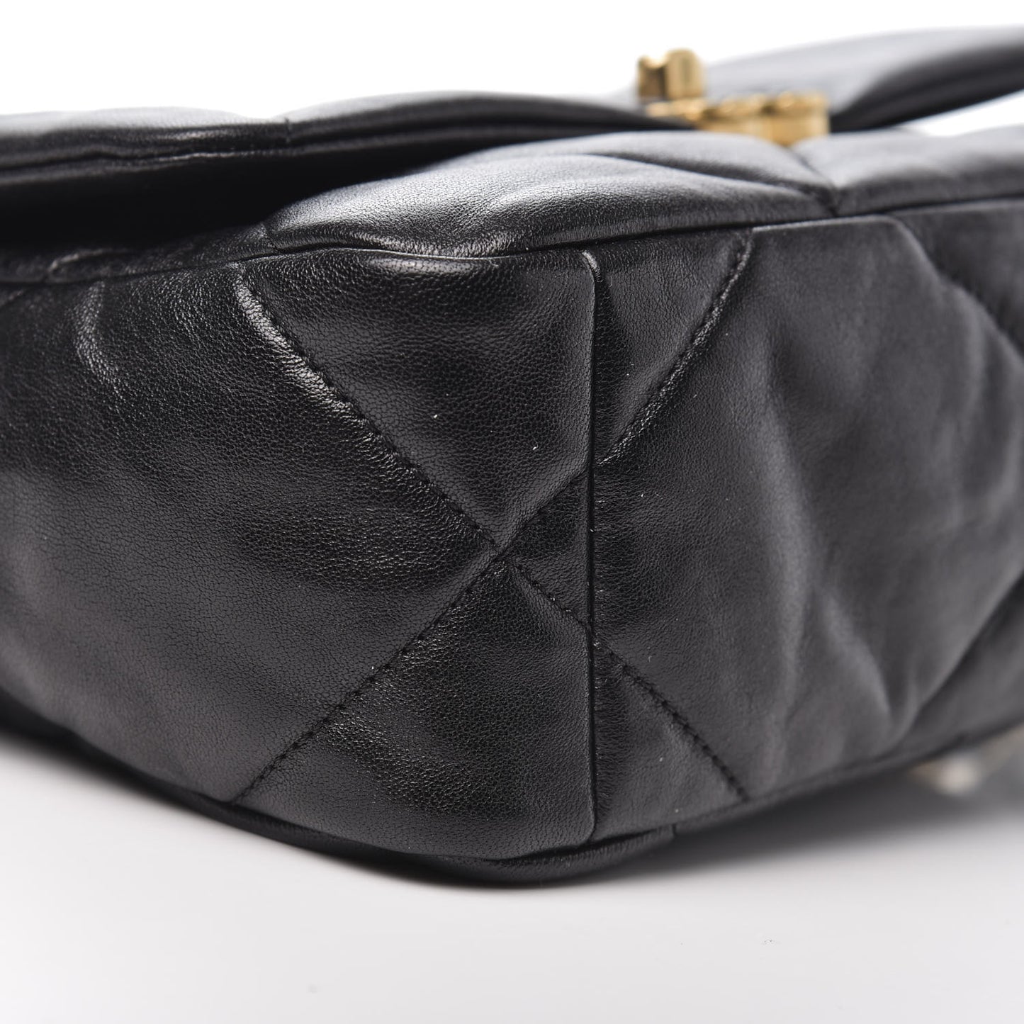 Goatskin Quilted Medium 19 Flap Black
