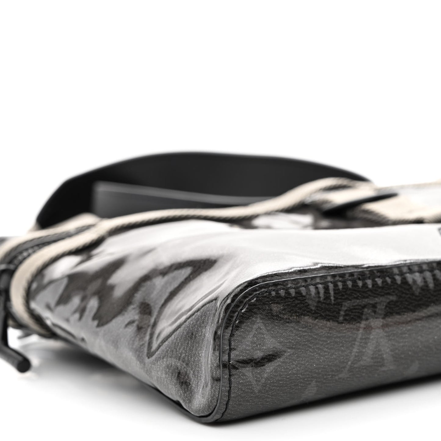 Monogram Eclipse Glaze Messenger PM