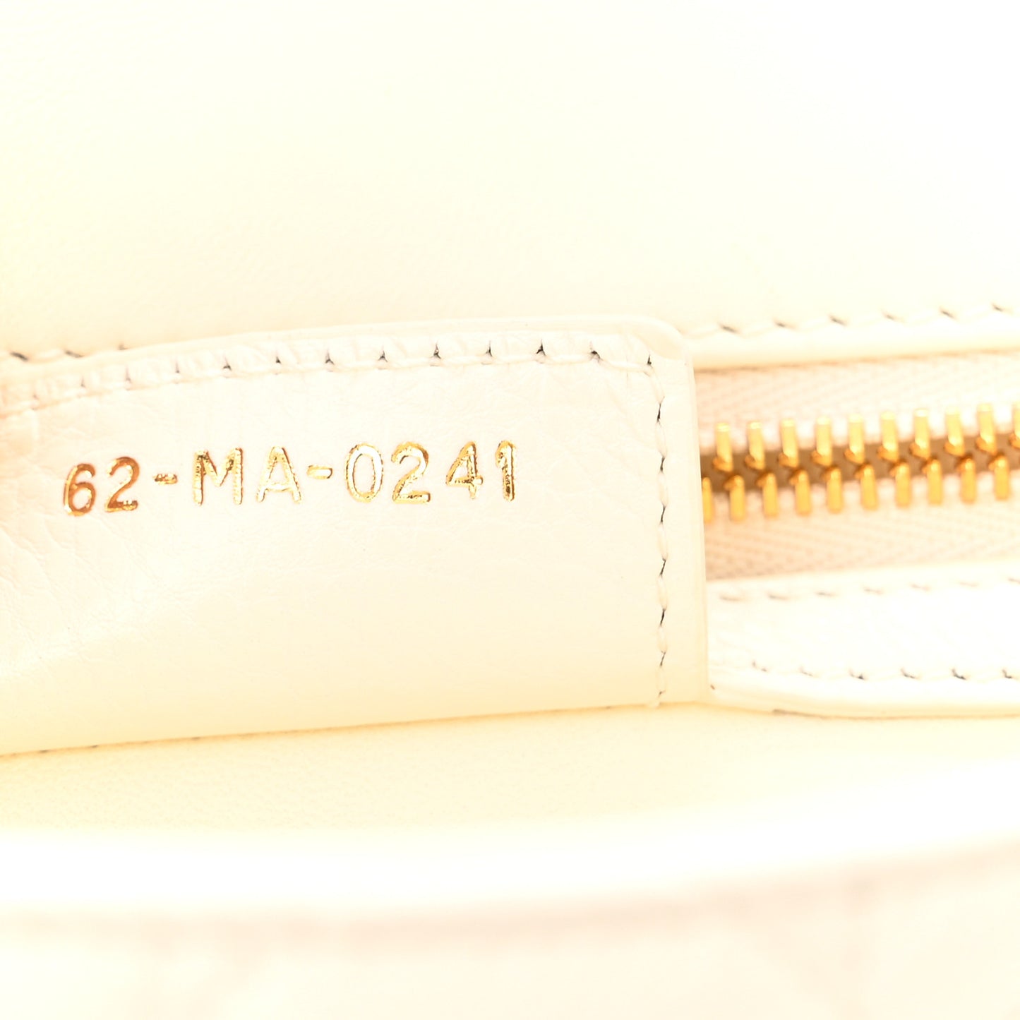 Supple Calfskin Cannage Medium Caro Bag Ivory