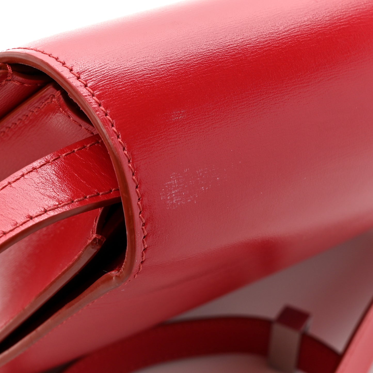 Box Calfskin Medium Classic Box Flap Bag Red