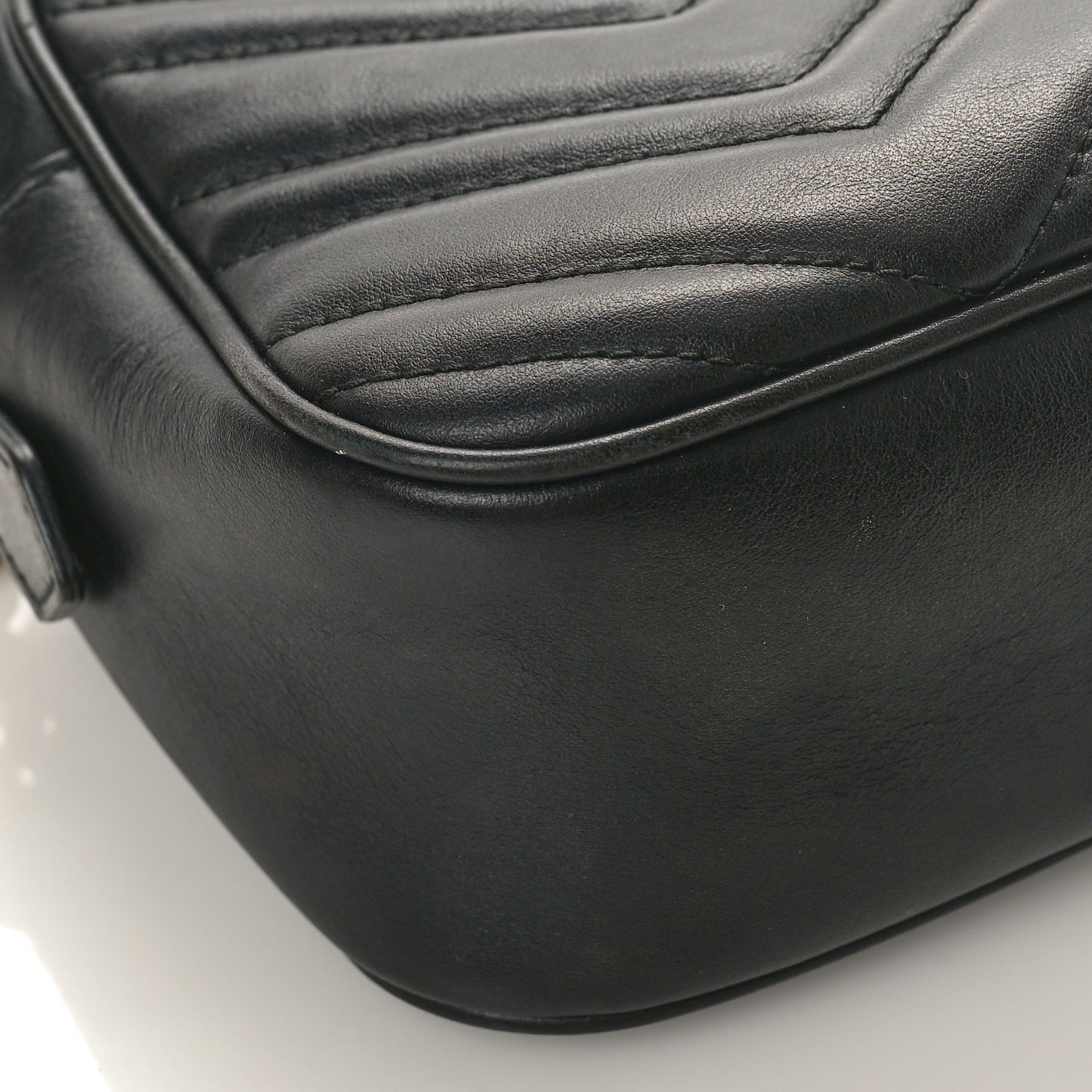 Calfskin Matelasse Small GG Marmont Chain Shoulder Bag Black