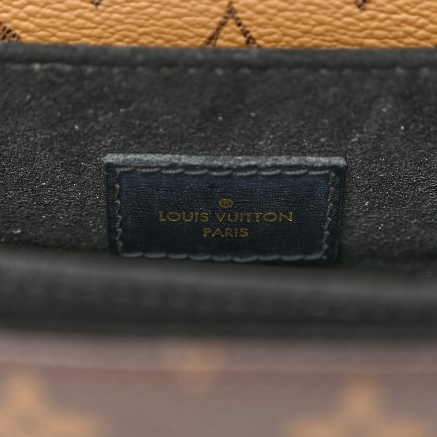 Reverse Monogram Pochette Metis