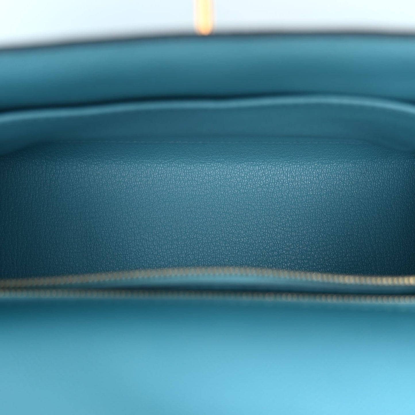 Madame Calfskin Kelly Sellier 25 Bleu du Nord