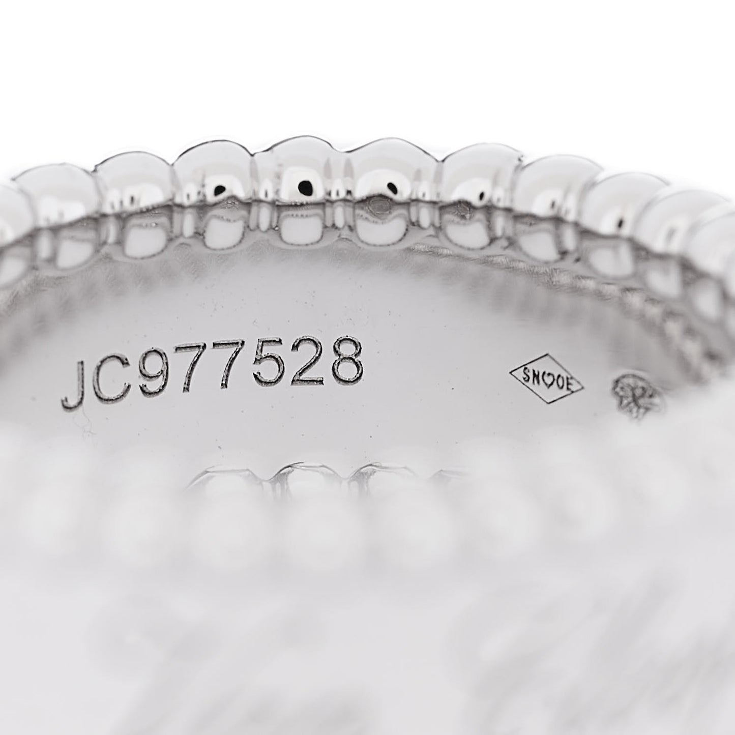 18K White Gold Perlee Signature Ring 47 4.25