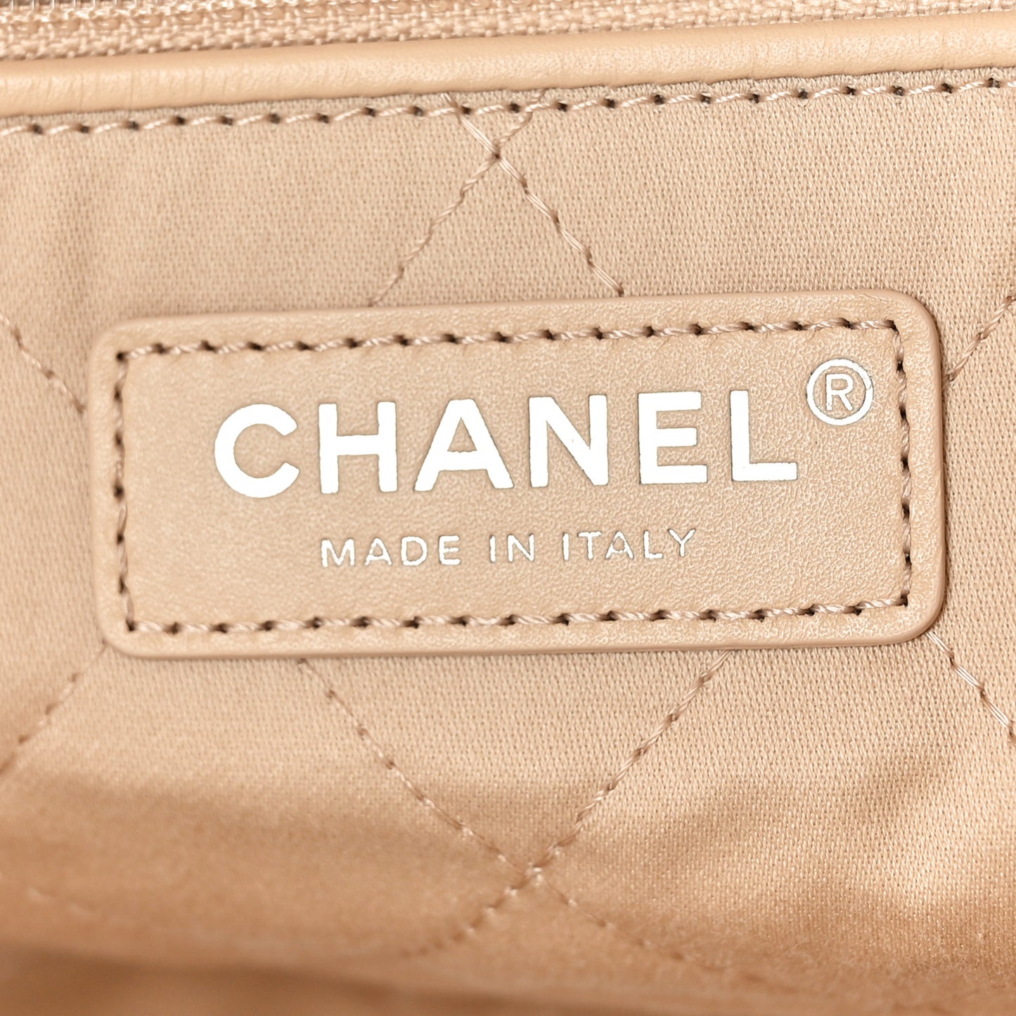 Shiny Calfskin Quilted Chanel 22 Backpack White Black