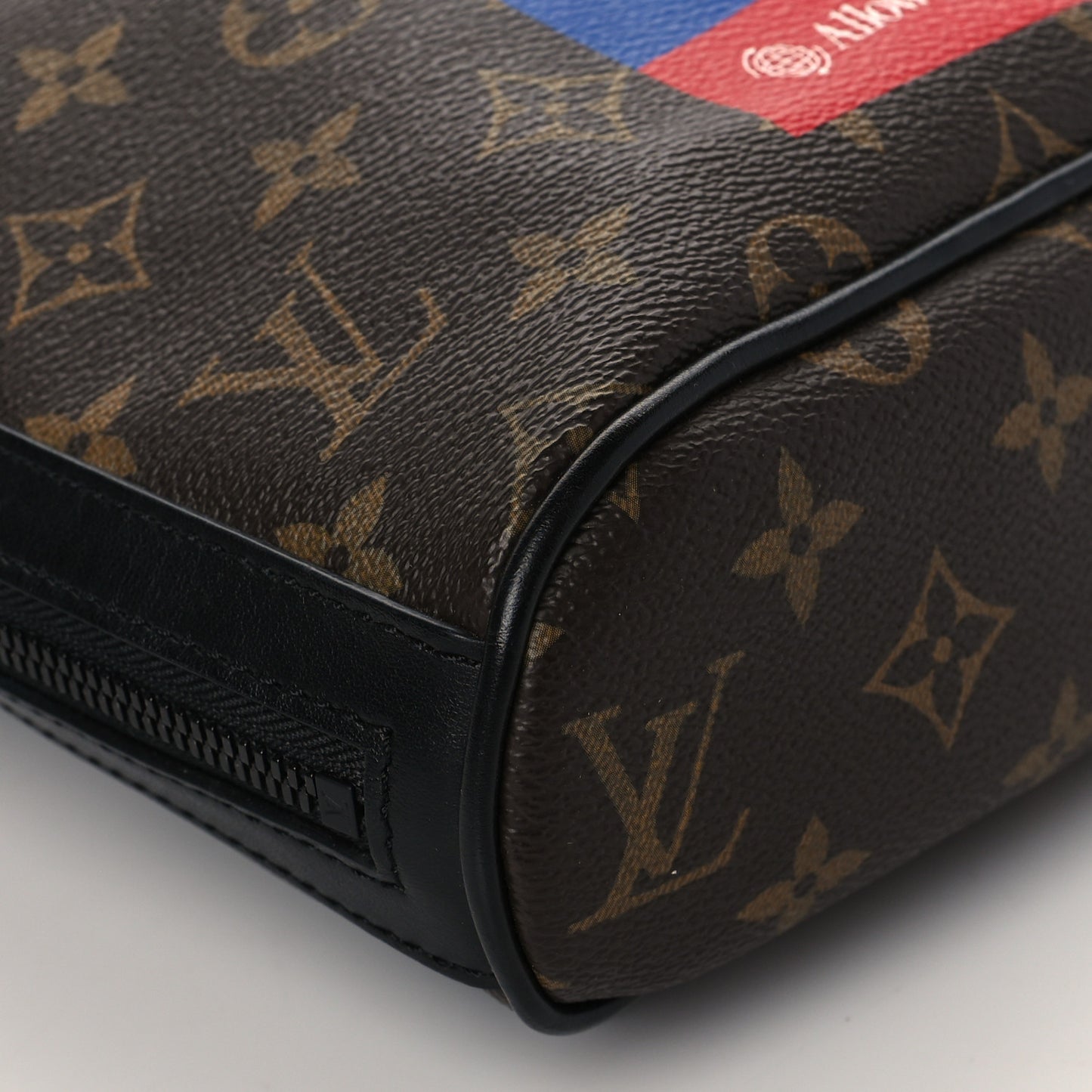 Monogram Chalk Sling Bag Marron