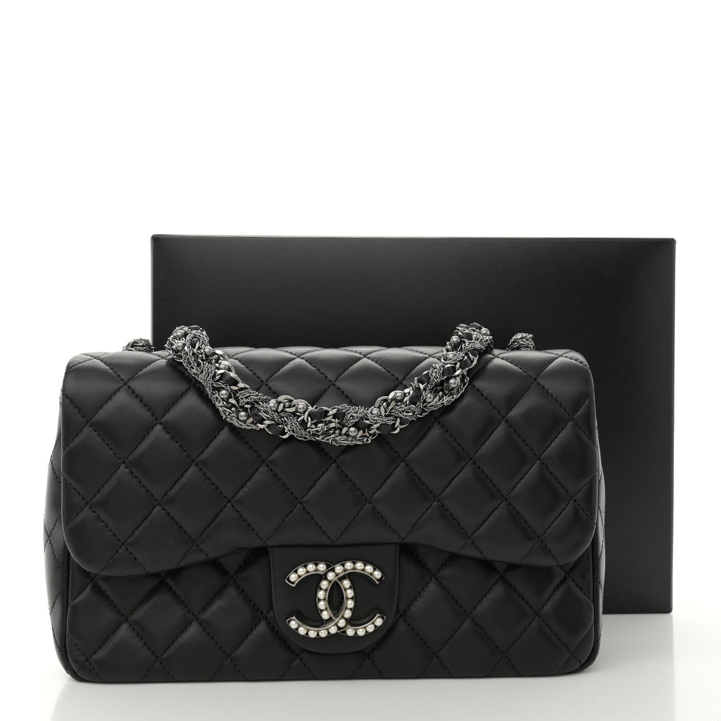 Lambskin Medium Westminster Pearl Flap Black