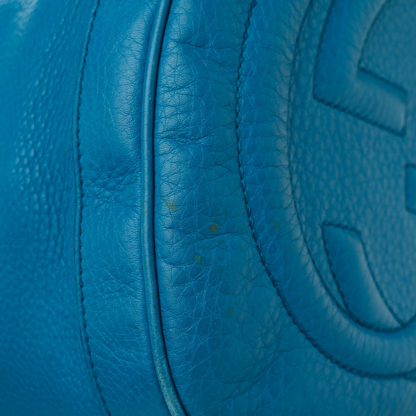 Calfskin Medium Soho Boston Riviera Blue