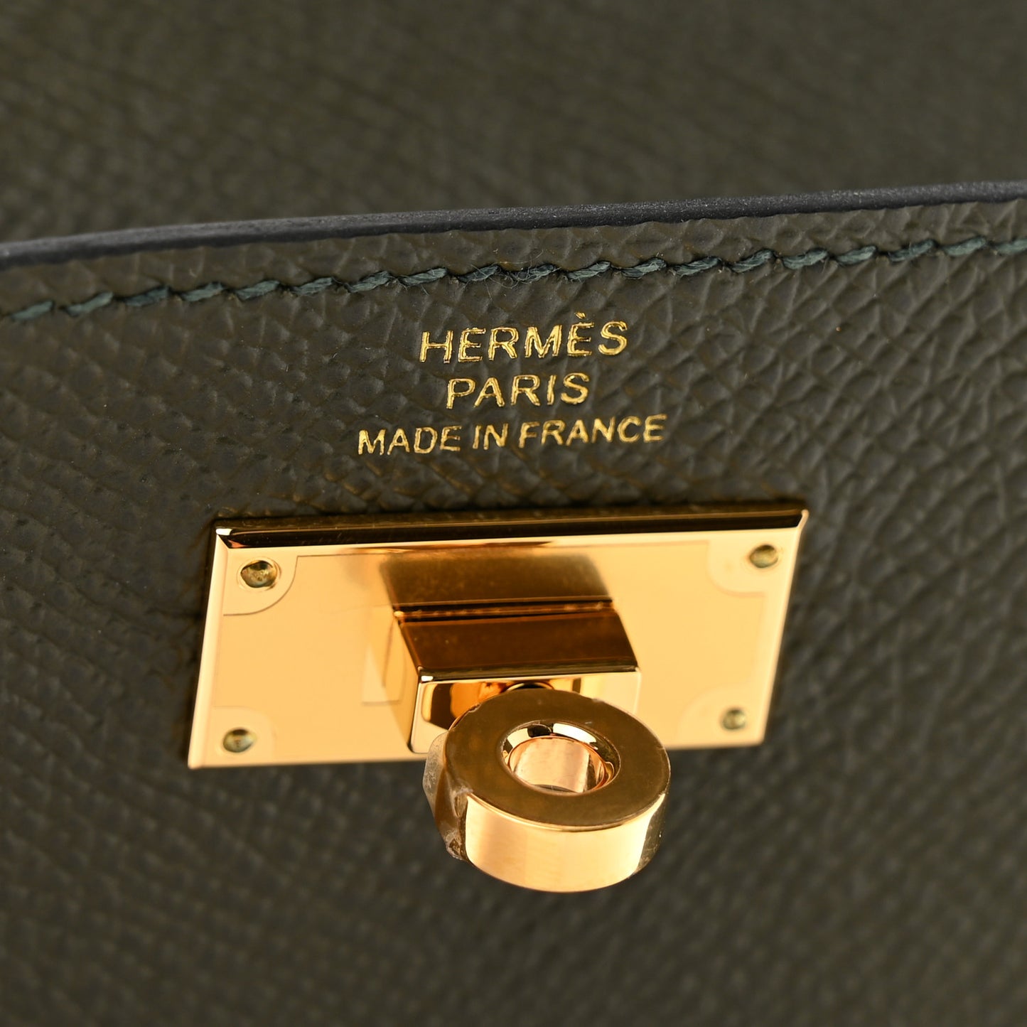 Epsom Kelly Pocket Compact Wallet Vert De Gris