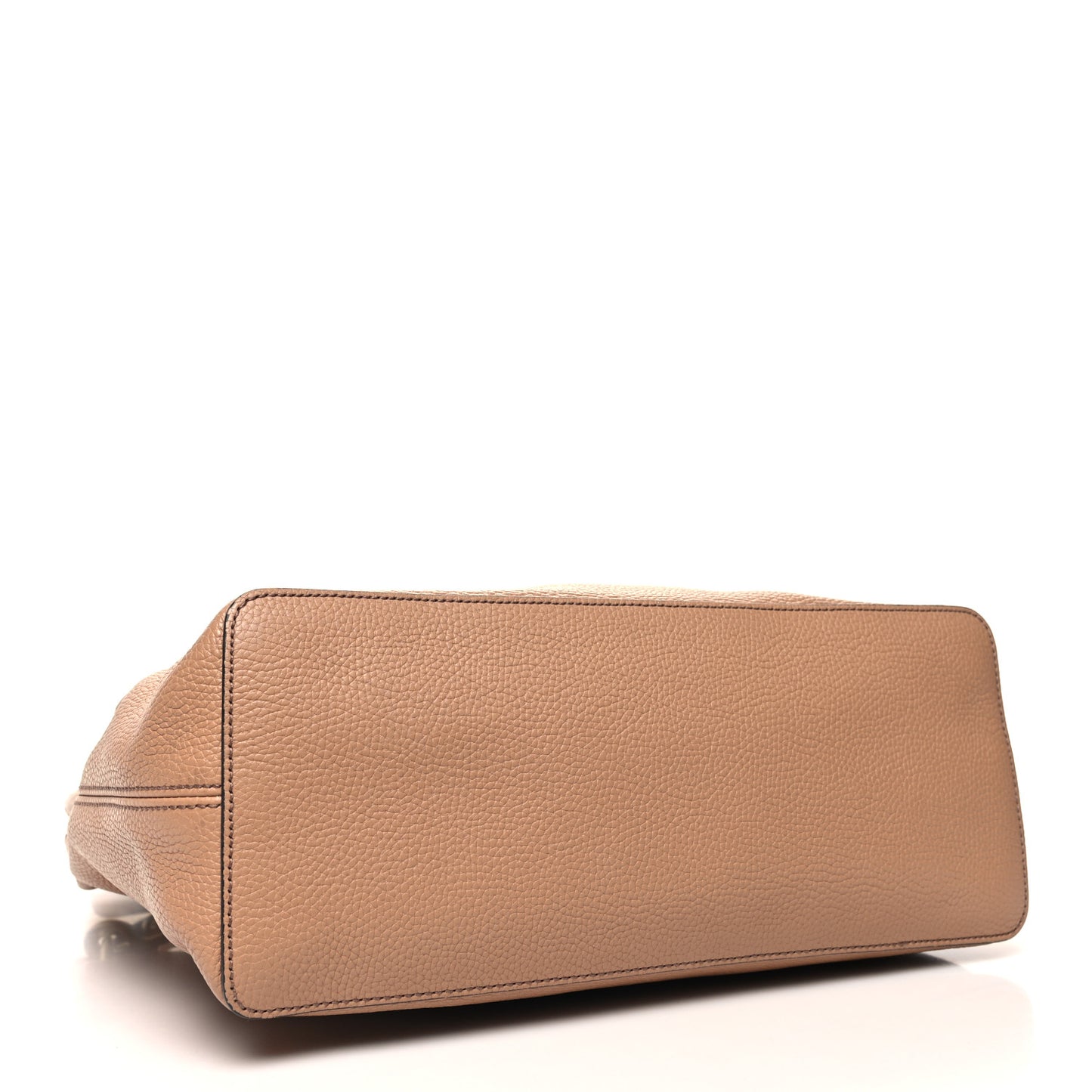 Pebbled Calfskin Large Soho Hobo Camelia